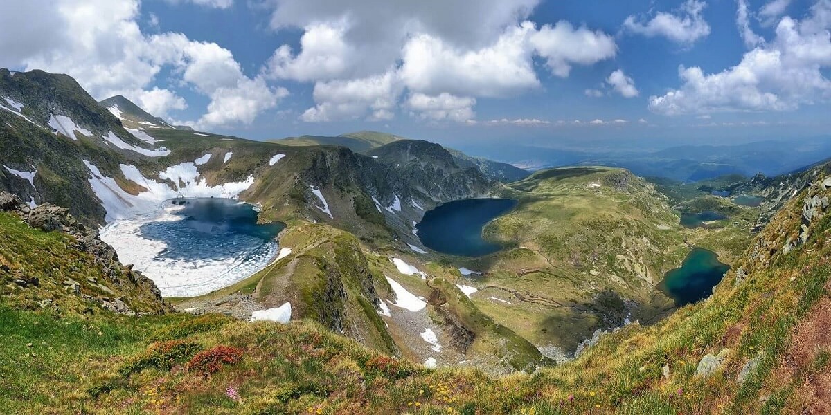 Imagine cu cele Șapte Lacuri Rila din Bulgaria