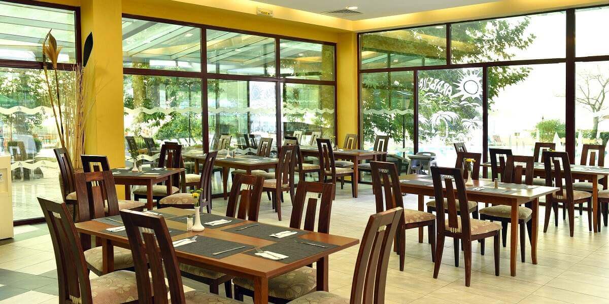 Restaurantul hotelului Arabella Beach din Albena Bulgaria 18
