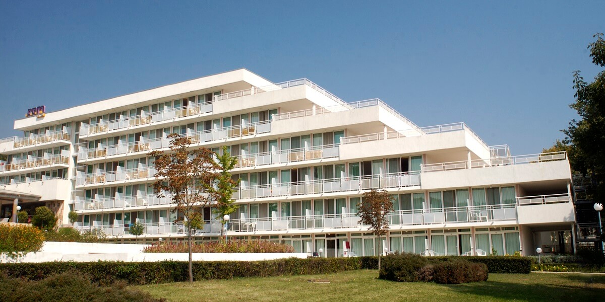 Imagine cu exteriorul hotelului Com din Albena Bulgaria
