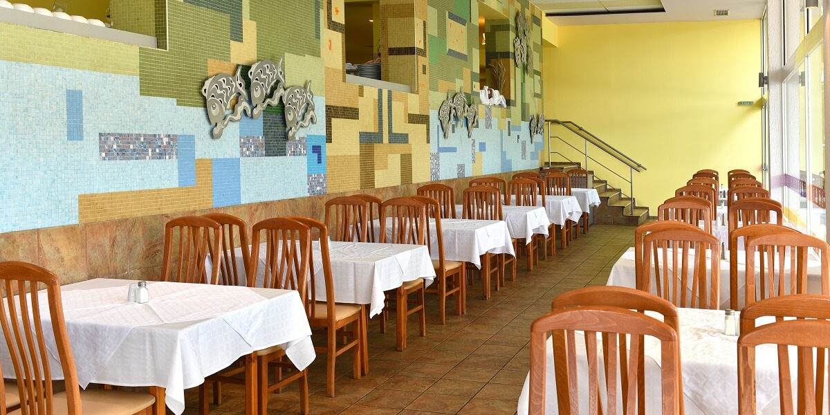 Imagine cu restaurantul hotelului Com din Albena Bulgaria