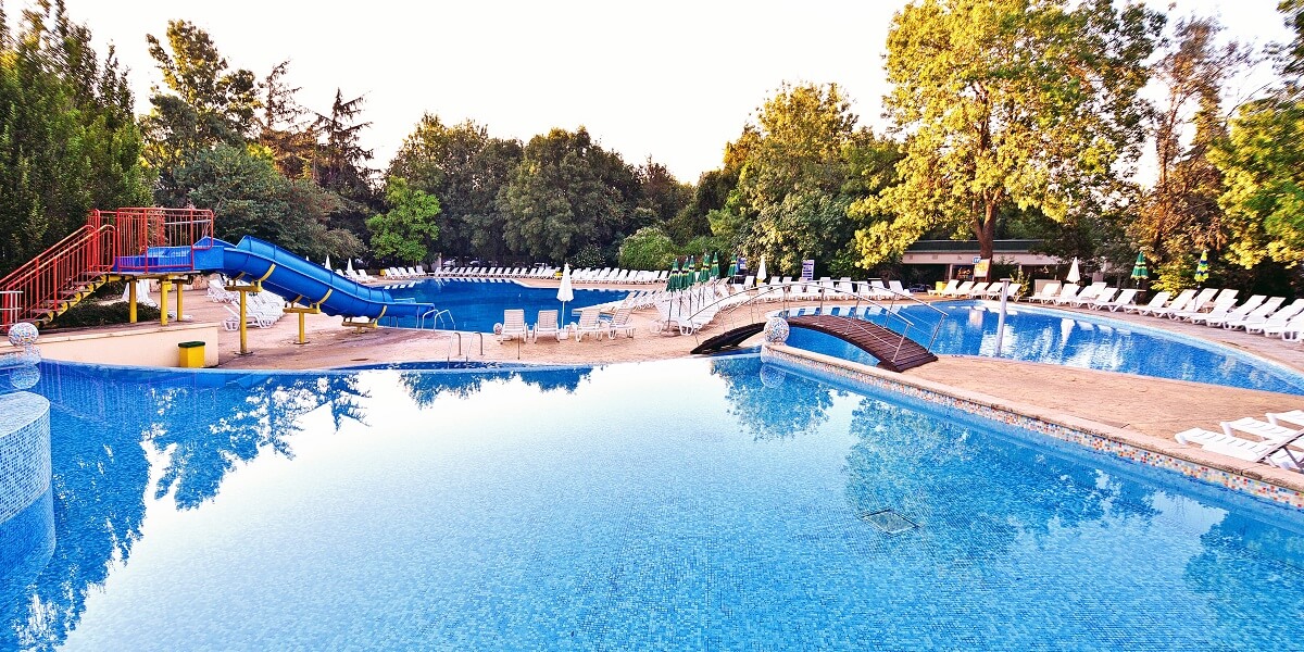 Imagine cu piscina hotelului Com din Albena Bulgaria