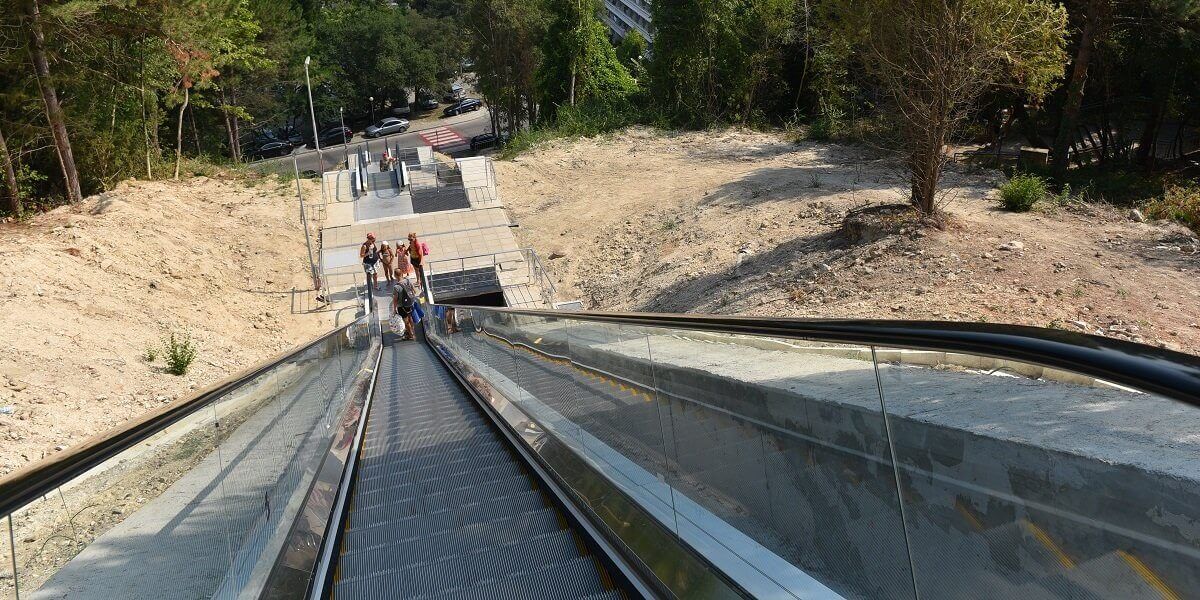 Poze scări rulante stațiunea Albena Bulgaria
