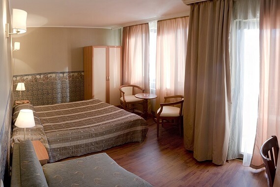 Cameră dublă cu pat suplimentar hotelul Aneli Bansko, Bulgaria
