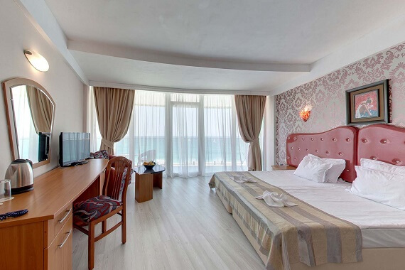 Cameră dublă cu vedere laterală la mare Sirius Beach Sf. Constantin și Elena