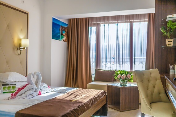Cameră dublă cu balcon hotel Prestige and Aquapark, Nisipurile de Aur Bulgaria